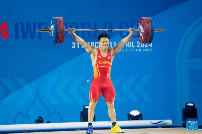 China's weightlifting veteran Shi overcomes himself